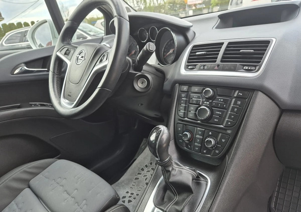 Opel Meriva cena 22900 przebieg: 169000, rok produkcji 2010 z Augustów małe 379